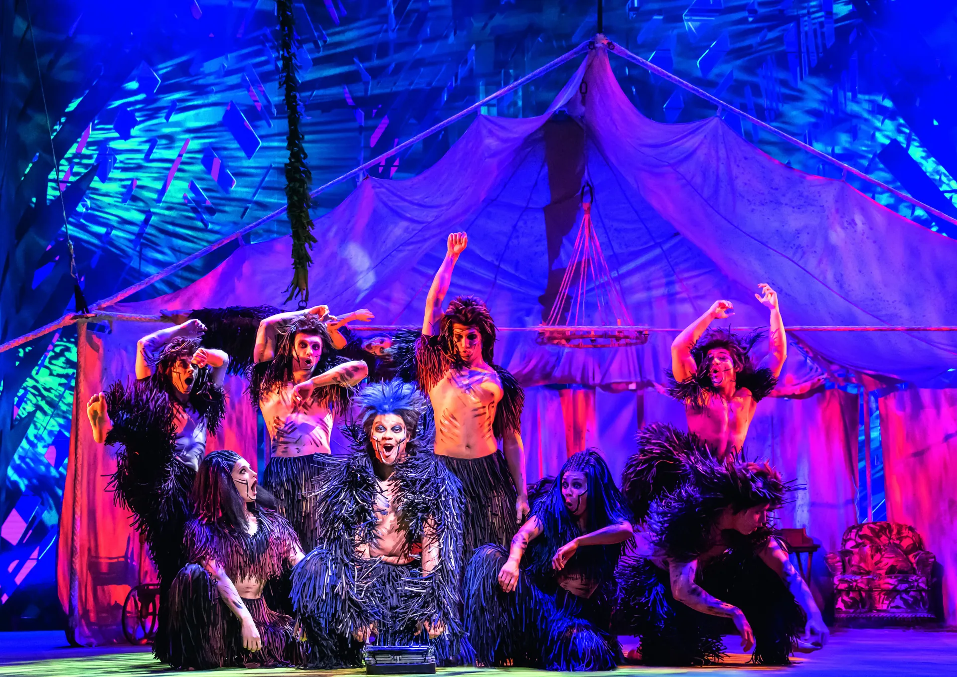 Disney Musical Tarzan, Szene - Affen