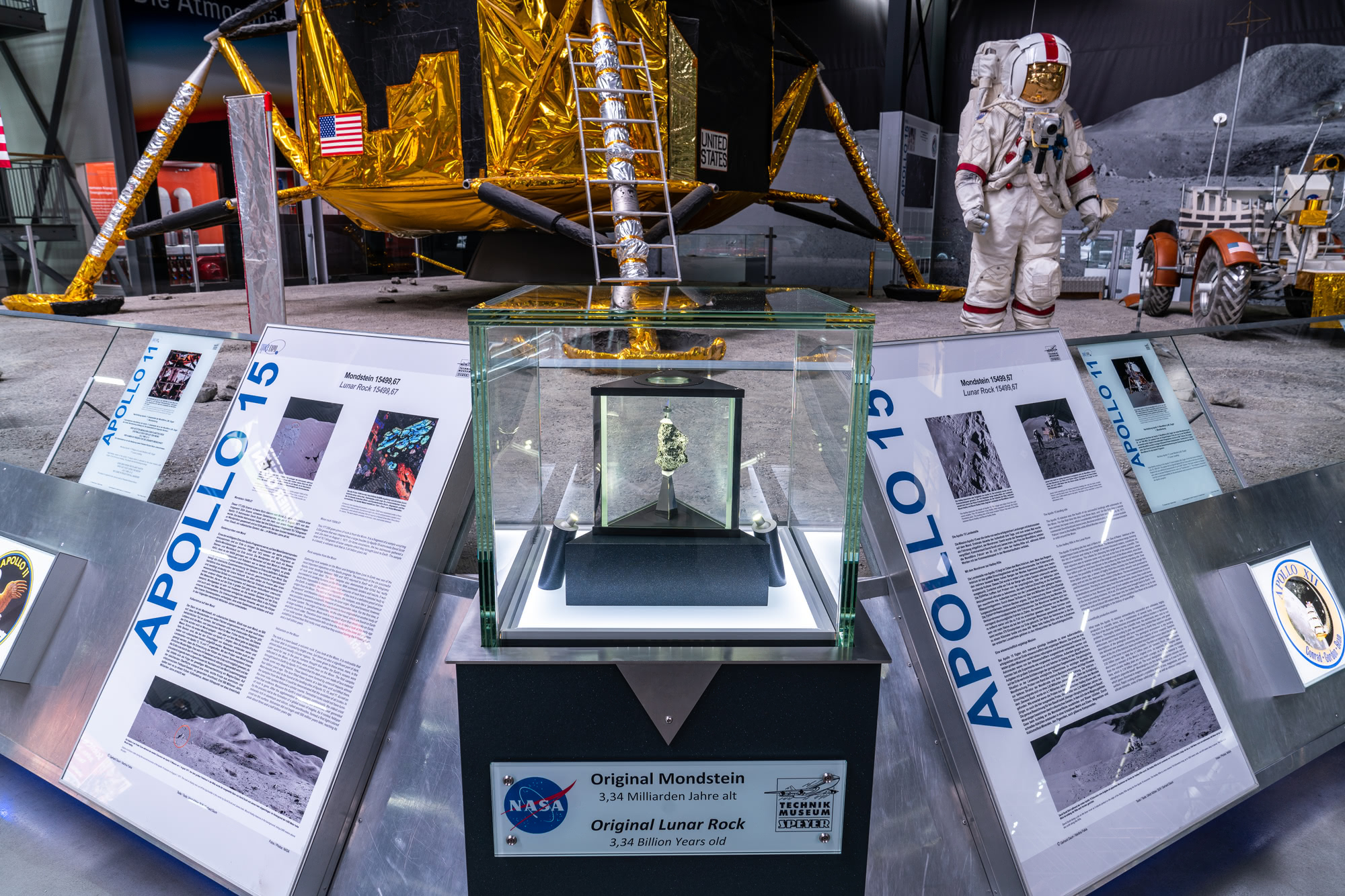 Original Mondstein im Technik Museum Speyer