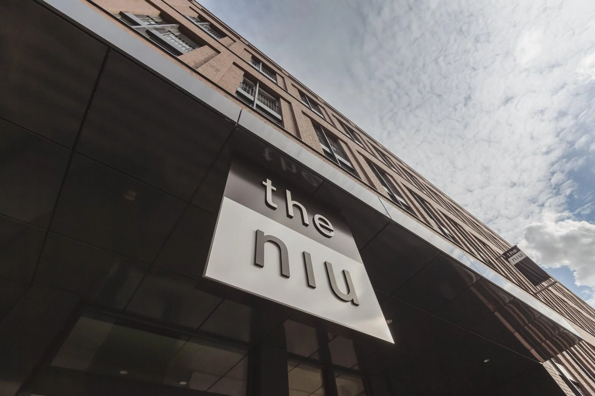 the niu yen hamburg.opti