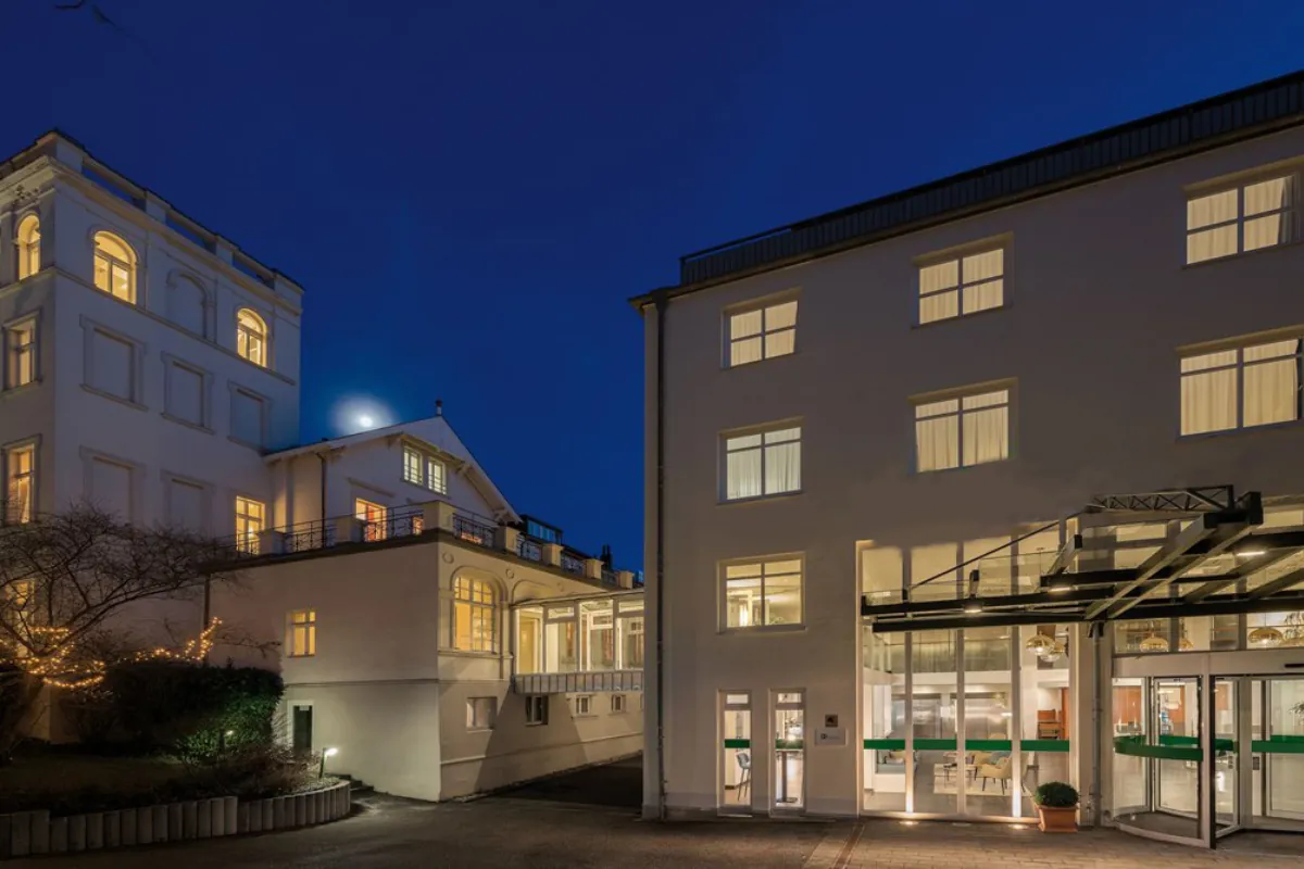Hotel the Yard Bad Honnef bei Nacht