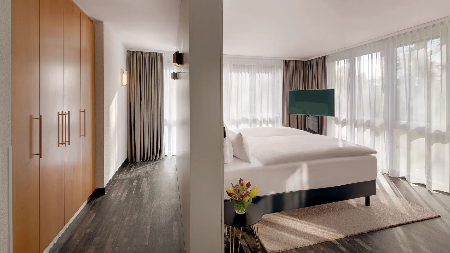 Beispiel Suite Schlafbereich (Hotel the Yard Bad Honnef)