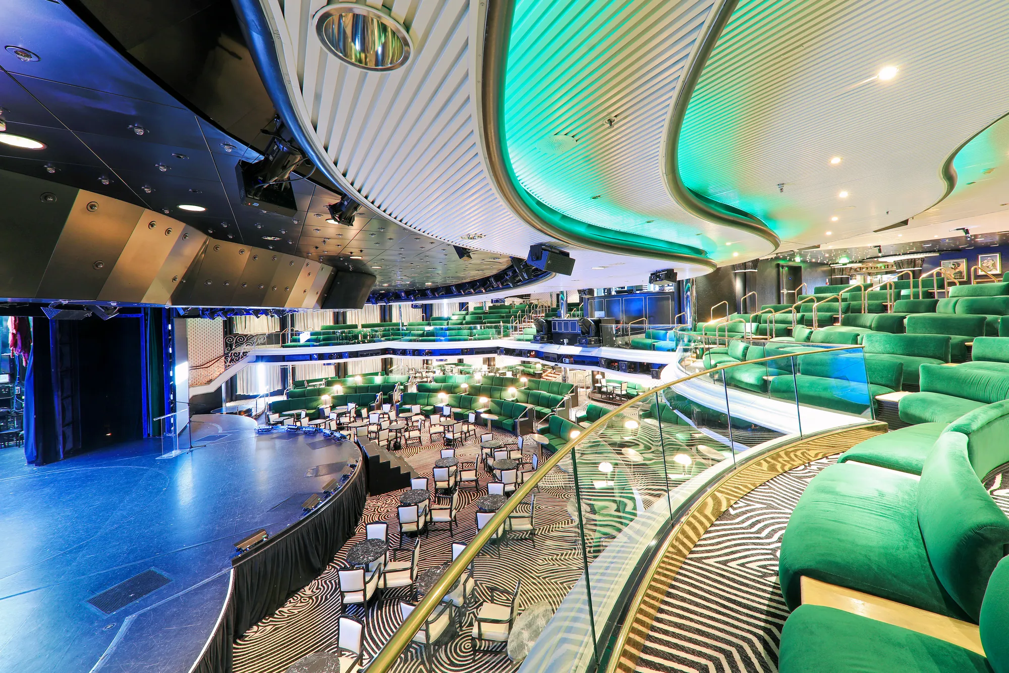 VASCO DA GAMA, Hollywoods Theater